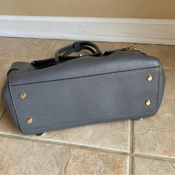 Henri bendel bag - Picture 5 of 5